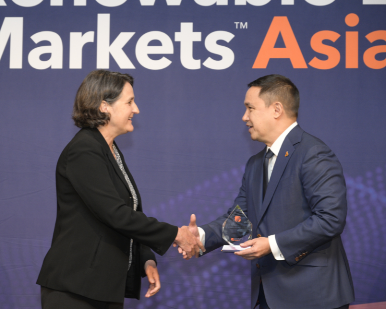 Miguel at REM Asia Awards